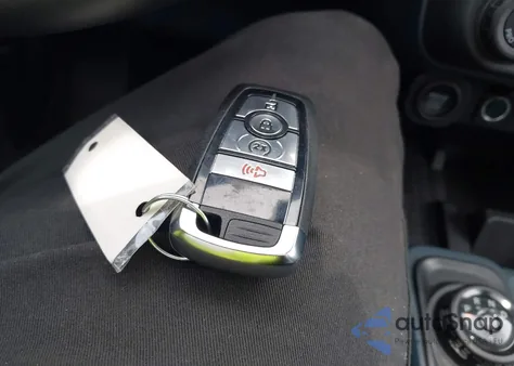 2025 Ford Maverick Lobo z USA, uszkodzony, nr VIN 3FTCW8PA6SRA63020